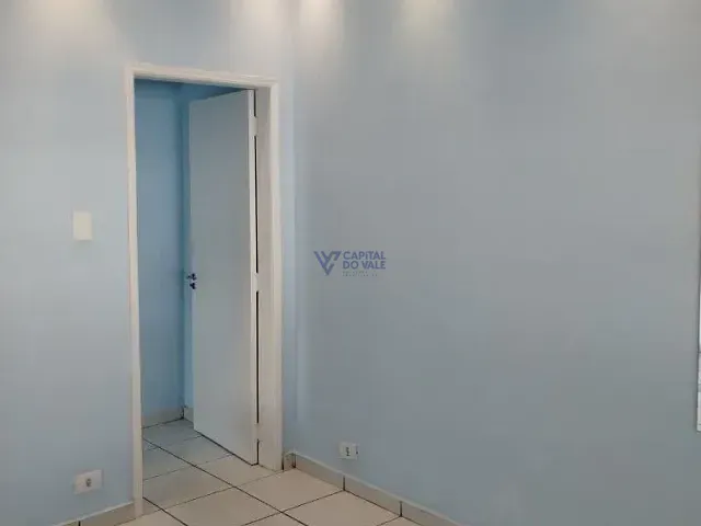 Casa à venda ou para alugar, no bairro Centro em São José dos Campos