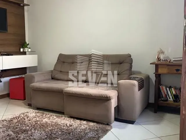 Casa com 240m² 2 quartos e 2 banheiros, à venda, no bairro Vila Industrial em Bauru