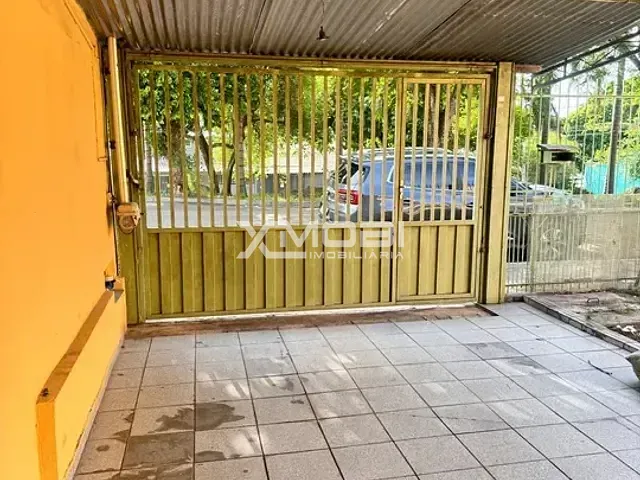 Casa com 300m² 3 quartos e 3 banheiros, à venda ou para alugar, no bairro Vila Alvorada em Jundiaí