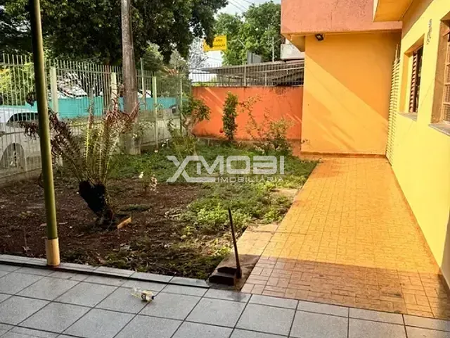 Casa com 300m² 3 quartos e 3 banheiros, à venda ou para alugar, no bairro Vila Alvorada em Jundiaí