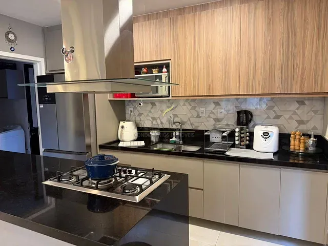 Casa com 645m² 3 quartos e 3 banheiros, à venda, no bairro Itapetinga em Atibaia