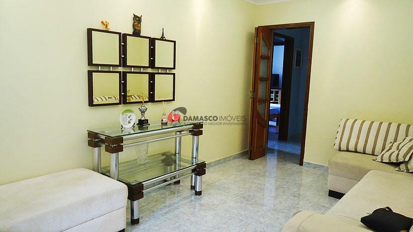 Casa à venda com 5 quartos, 10m² - Foto 3