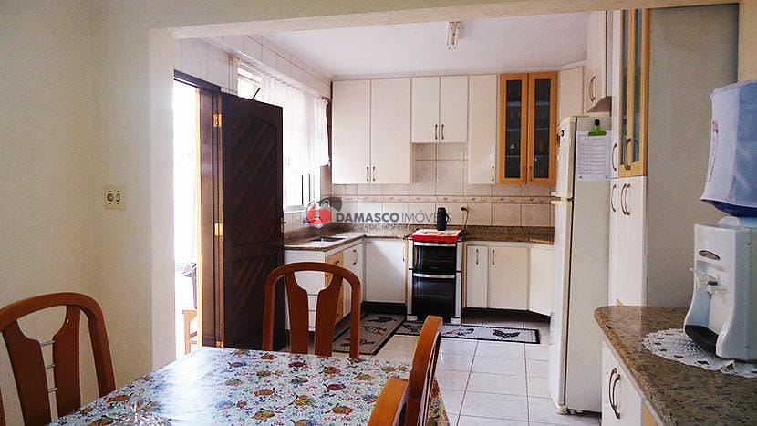 Casa à venda com 5 quartos, 10m² - Foto 8