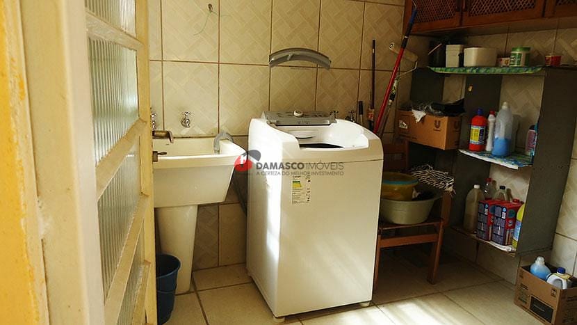 Casa à venda com 5 quartos, 10m² - Foto 27