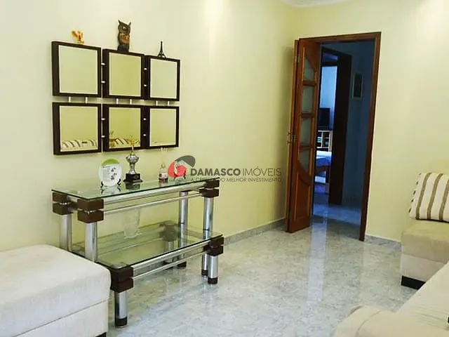 Casa com 237m² 5 quartos e 3 banheiros, à venda, no bairro Vila Aquilino em Santo André