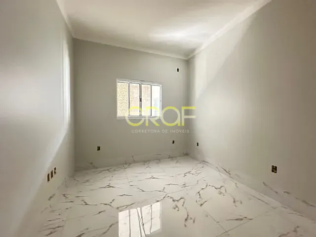 Casa com 240m² 3 quartos e 2 banheiros, à venda, no bairro Parque da Colina I em Formosa