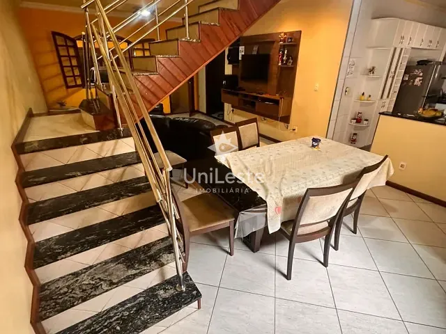 Casa 4 quartos e 3 banheiros, à venda, no bairro Vitória em Belo Horizonte