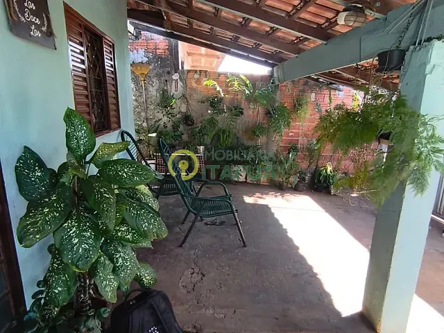 Casa com 337m² 3 quartos e 1 banheiro, à venda, no bairro Residencial Professora Marieta em Londrina