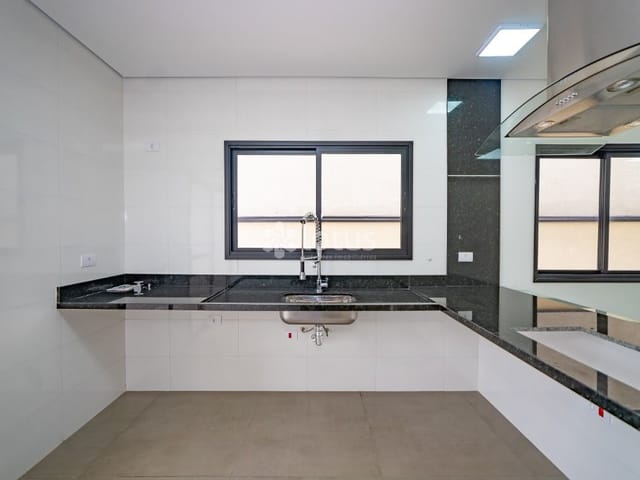 Casa com 150m² 3 quartos e 2 banheiros, à venda, no bairro Nova Jaguari em Santana de Parnaíba