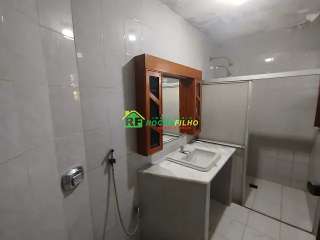 Casa 1 quarto e 2 banheiros, para alugar, no bairro Jóquei em Teresina