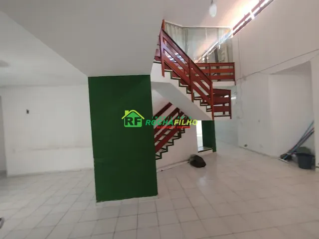 Casa 1 quarto e 2 banheiros, para alugar, no bairro Jóquei em Teresina