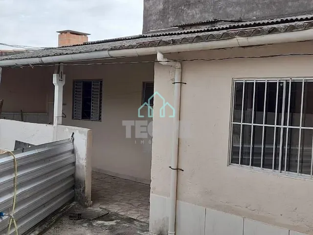 Casa com 300m² 3 quartos e 2 banheiros, à venda, no bairro Cidade Nova em Pindamonhangaba