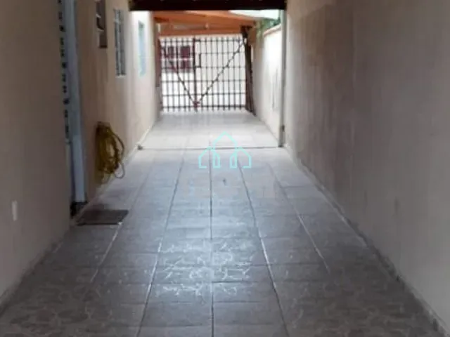Casa com 300m² 3 quartos e 2 banheiros, à venda, no bairro Cidade Nova em Pindamonhangaba