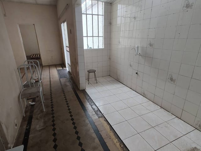 Casa com 245m² 6 quartos e 2 banheiros, à venda, no bairro Fragata em Pelotas