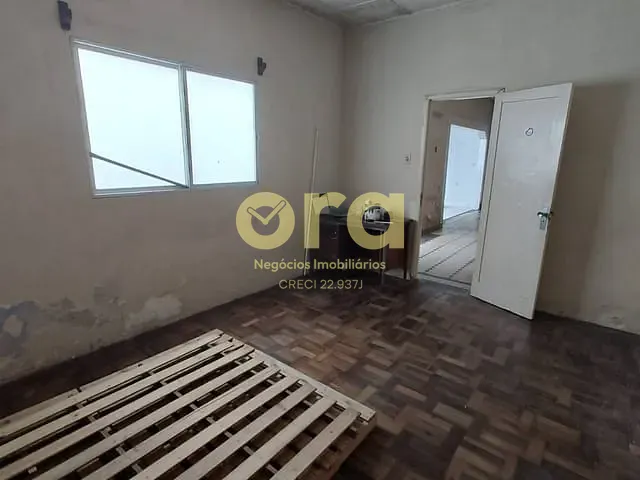 Casa com 245m² 6 quartos e 2 banheiros, à venda, no bairro Fragata em Pelotas