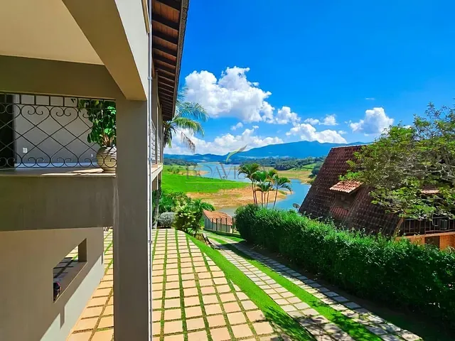 Casa com 3000m² 4 quartos e 5 banheiros, à venda, no bairro Barrocão em Piracaia