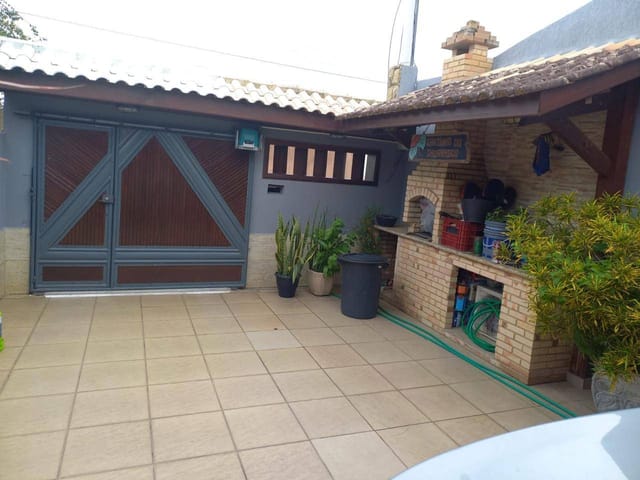 Casa com 125m² 2 quartos e 3 banheiros, à venda, no bairro Parque Penha em Campos dos Goytacazes