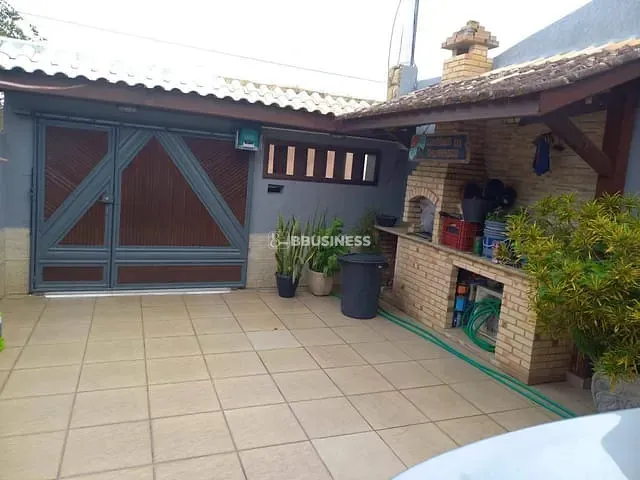 Casa com 125m² 2 quartos e 3 banheiros, à venda, no bairro Parque Penha em Campos dos Goytacazes