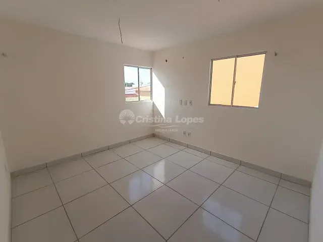 Casa 3 quartos e 3 banheiros, à venda, no bairro Pedra Mole em Teresina