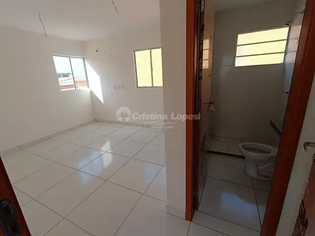 Casa 3 quartos e 3 banheiros, à venda, no bairro Pedra Mole em Teresina