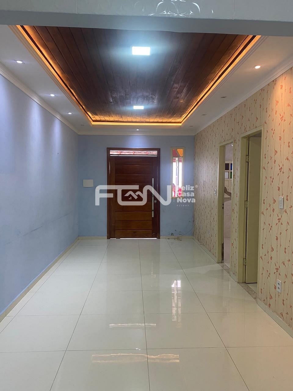 Casa à venda com 2 quartos, 75m² - Foto 2