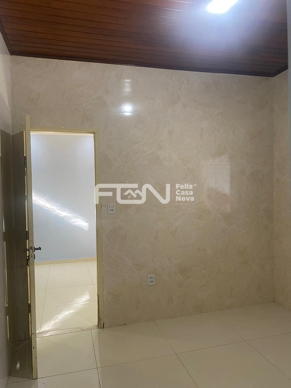 Casa à venda com 2 quartos, 75m² - Foto 6