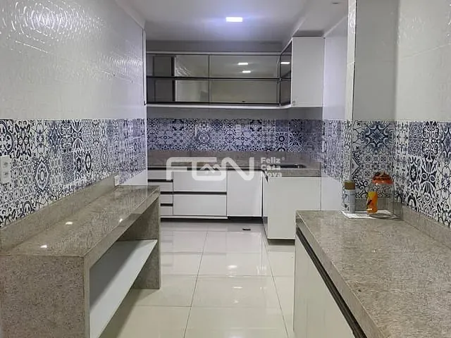 Casa 2 quartos e 2 banheiros, à venda, no bairro Piaçaveira em Camaçari