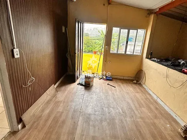 Casa 2 quartos e 2 banheiros, à venda, no bairro Goiânia em Belo Horizonte
