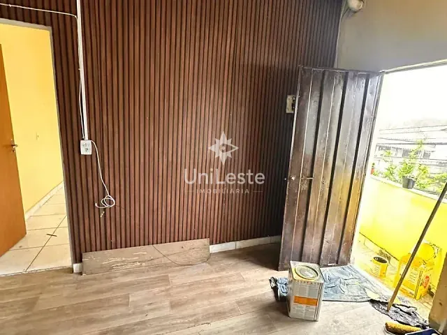 Casa 2 quartos e 2 banheiros, à venda, no bairro Goiânia em Belo Horizonte
