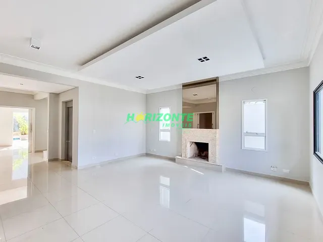 Casa com 367m² 4 quartos e 6 banheiros, à venda, no bairro Urbanova em São José dos Campos