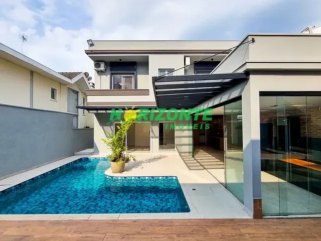 Casa com 367m² 4 quartos e 6 banheiros, à venda, no bairro Urbanova em São José dos Campos