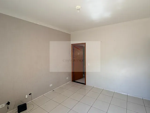 Casa com 158m² 3 quartos e 1 banheiro, à venda, no bairro Jardim Santana em Rolândia