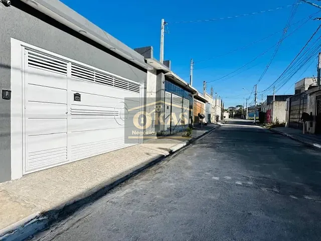 Casa com 175m² 2 quartos e 3 banheiros, à venda, no bairro Jardim Quaresmeira III em Suzano