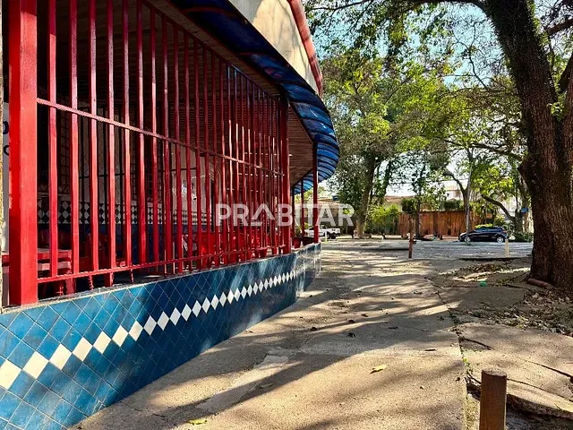 Casa com 650m², à venda, no bairro Bela Aliança em São Paulo