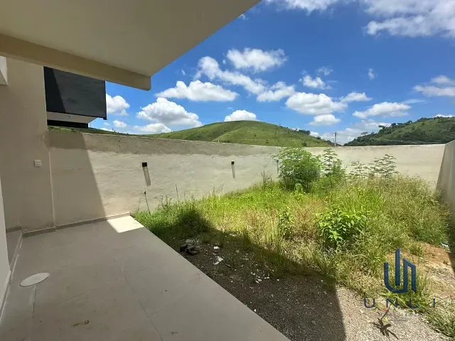 Casa 3 quartos e 2 banheiros, à venda, no bairro Santa Rita do Zarur em Volta Redonda