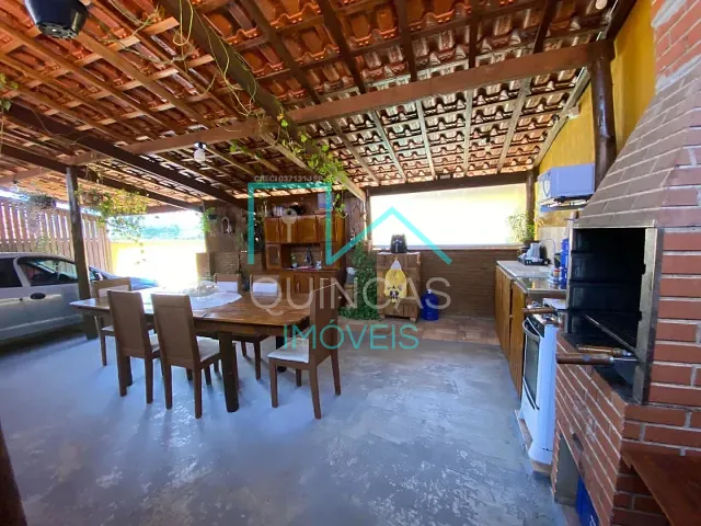 Casa com 490m² 3 quartos e 2 banheiros, à venda, no bairro Godoy em Extrema