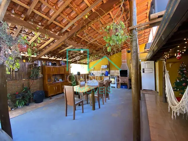 Casa com 490m² 3 quartos e 2 banheiros, à venda, no bairro Godoy em Extrema