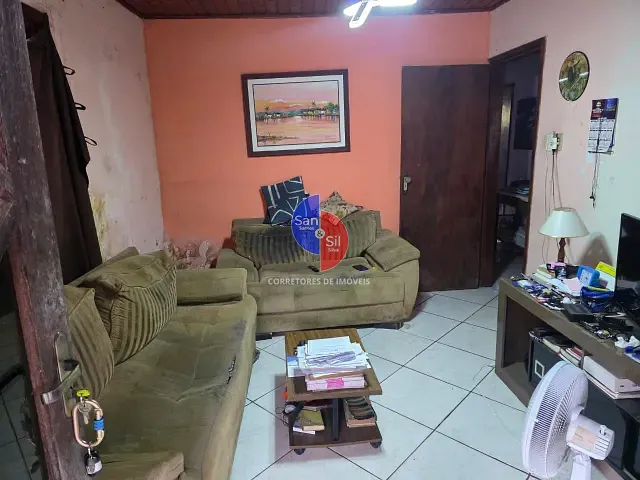 Casa com 330m² 3 quartos e 1 banheiro, à venda, no bairro Iconha em Guapimirim