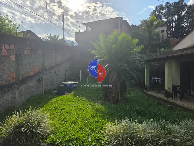 Casa com 330m² 3 quartos e 1 banheiro, à venda, no bairro Iconha em Guapimirim