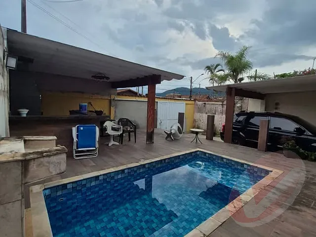 Casa 2 quartos e 2 banheiros, à venda, no bairro Real em Praia Grande