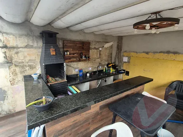 Casa 2 quartos e 2 banheiros, à venda, no bairro Real em Praia Grande