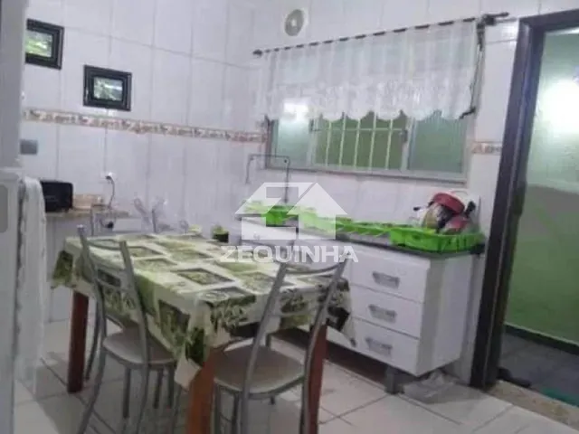 Casa com 195m² 3 quartos e 1 banheiro, à venda, no bairro Jaguaribe em Osasco