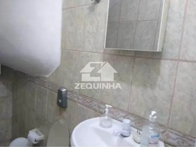 Casa com 195m² 3 quartos e 1 banheiro, à venda, no bairro Jaguaribe em Osasco