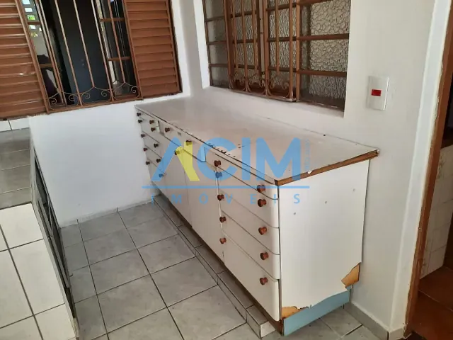 Casa com 313m² 3 quartos e 2 banheiros, à venda, no bairro Jardim São João em Jaguariúna