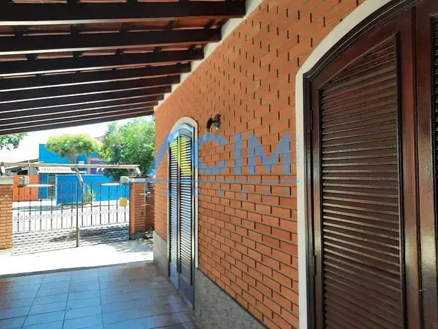 Casa com 313m² 3 quartos e 2 banheiros, à venda, no bairro Jardim São João em Jaguariúna