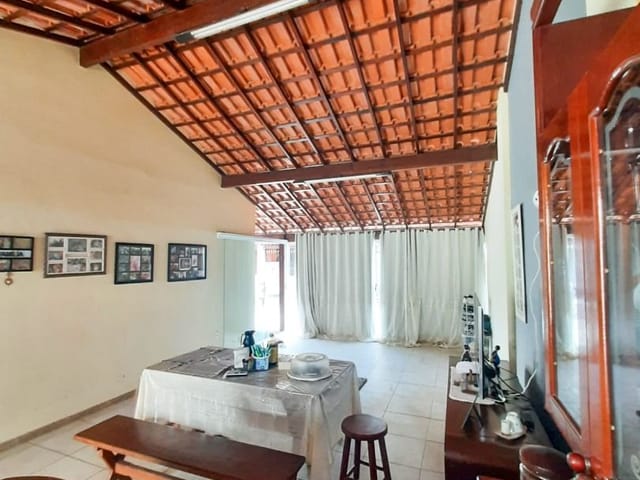Casa com 120m² 3 quartos e 3 banheiros, à venda, no bairro Granja dos Cavaleiros em Macaé