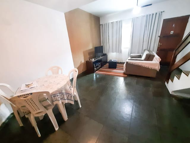 Casa com 120m² 3 quartos e 3 banheiros, à venda, no bairro Granja dos Cavaleiros em Macaé