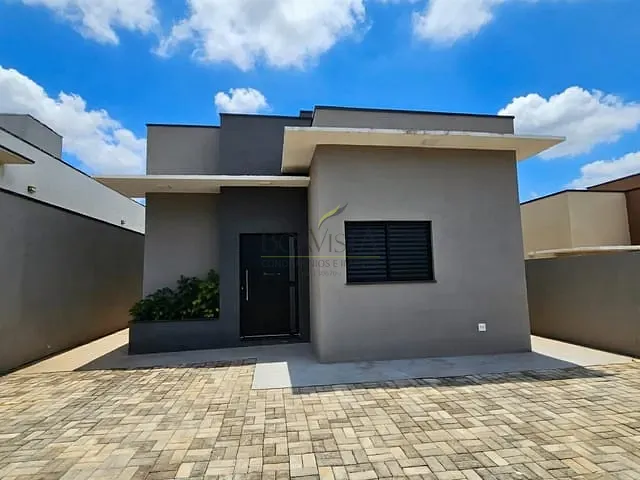 Casa 3 quartos e 2 banheiros, para alugar, no bairro Boa Vista em Piracaia