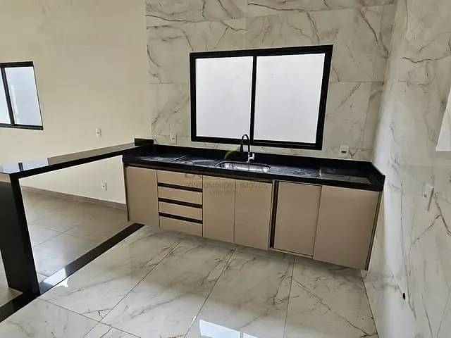 Casa 3 quartos e 2 banheiros, para alugar, no bairro Boa Vista em Piracaia