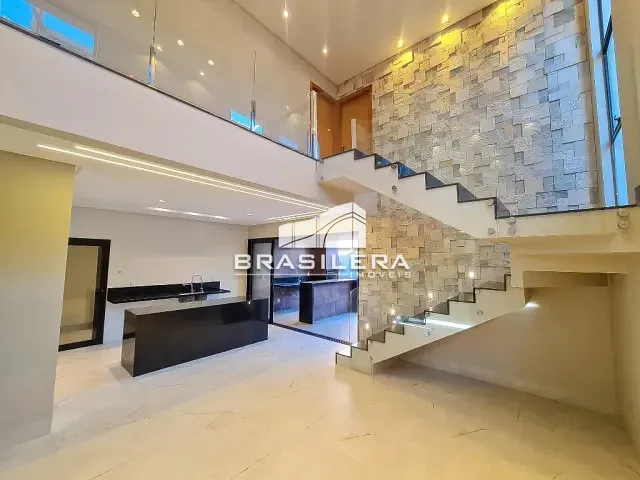 Casa com 275m² 3 quartos e 5 banheiros, à venda, no bairro Jardins Capri em Senador Canedo